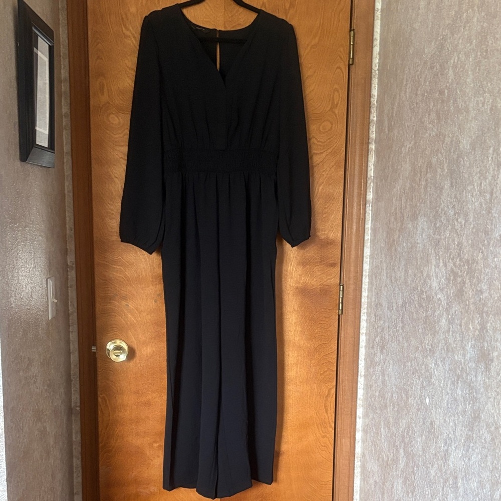 Black Long-Sleeve V-Neck Jumpsuit with Smocked Waist Medium New w/out tags